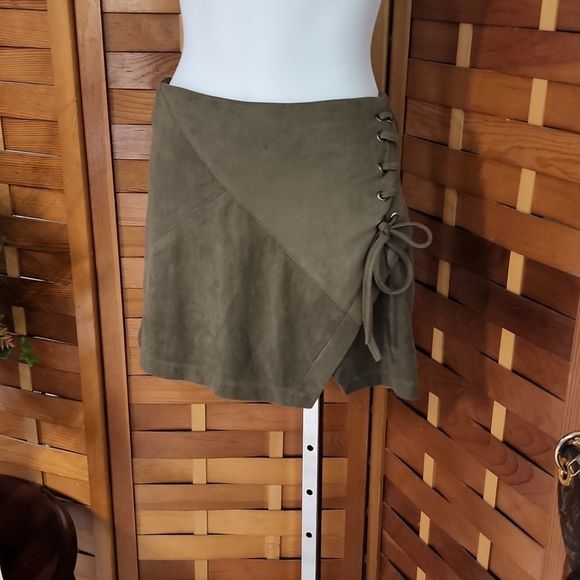 She + Sky Dresses & Skirts - Faux suade mini skirt